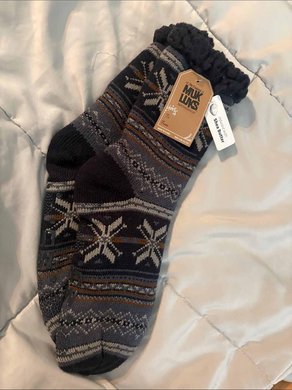 Muk Luks Men’s Fleece-Lined Crew Socks in Gray and Brown Pattern